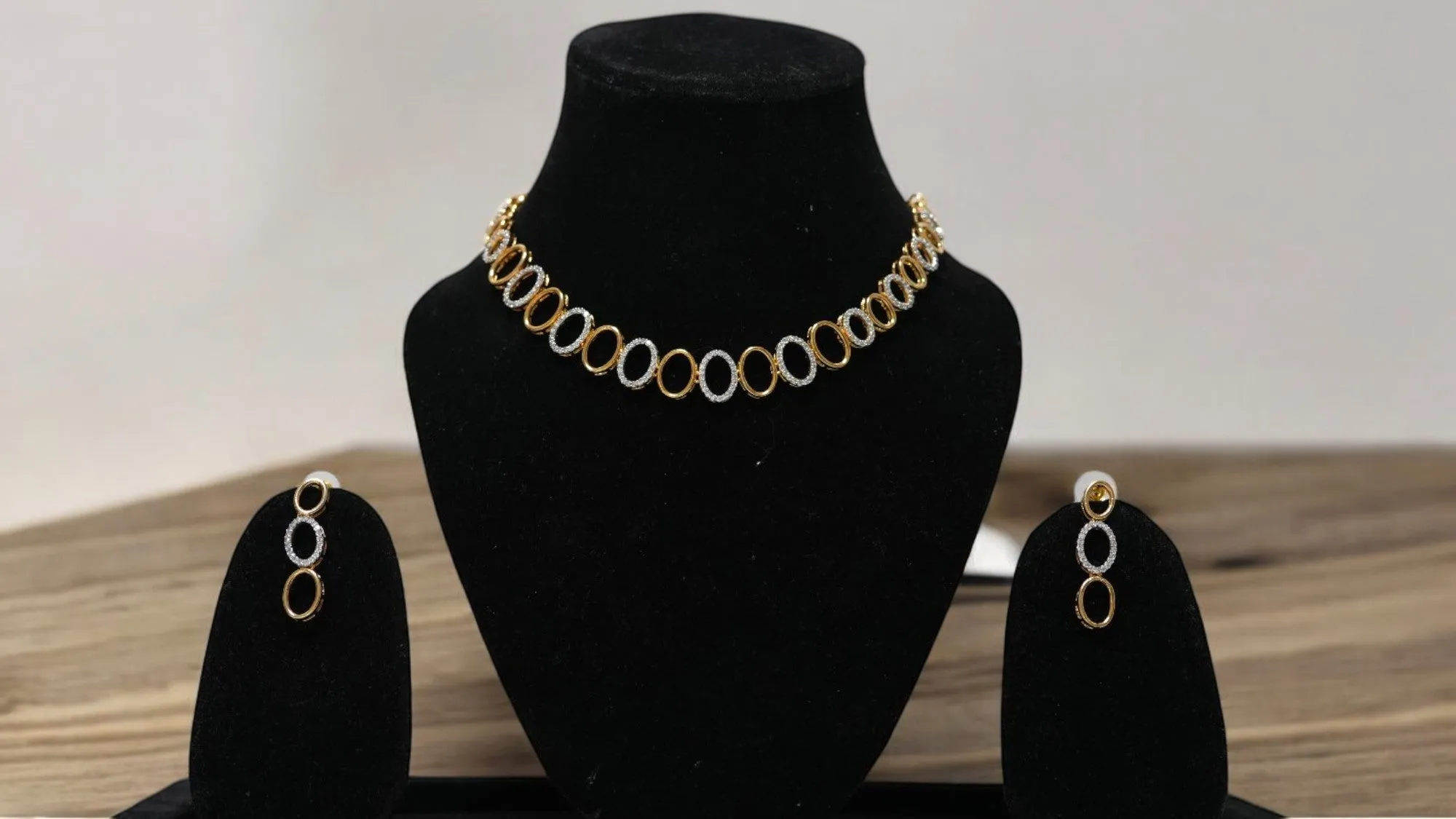 Twilight Oval Link Necklace Set