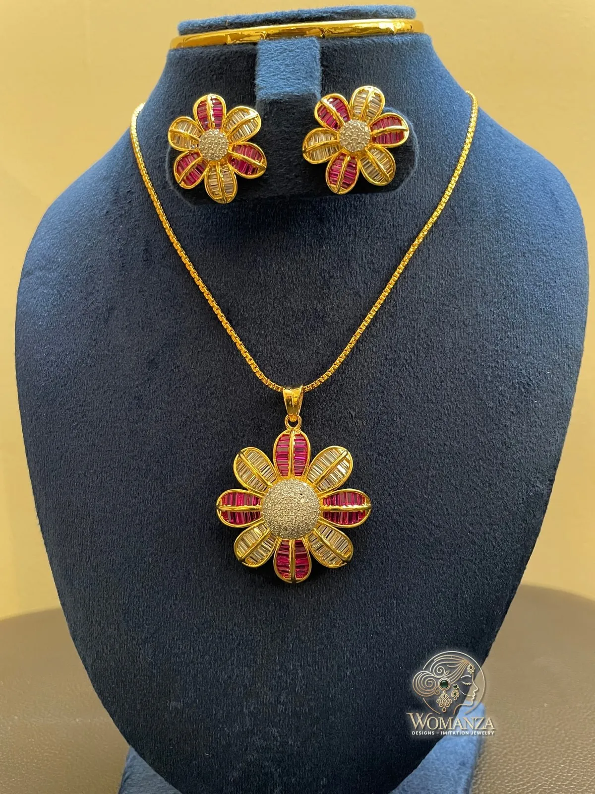 Blossom Radiance Pendant Set